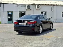 Lexus ES-Series