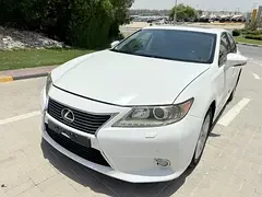 Lexus ES-Series