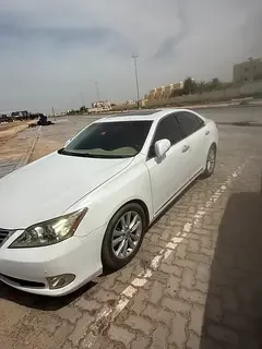 Lexus ES-Series