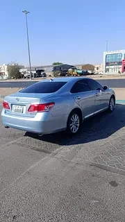 Lexus ES-Series
