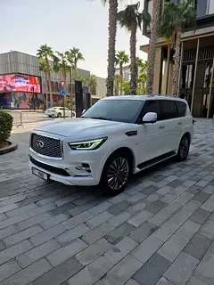Infiniti QX80