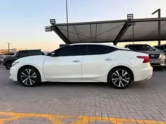 Nissan Maxima