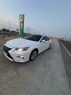 Lexus ES-Series