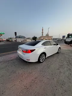 Lexus ES-Series