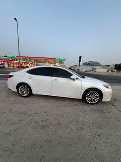 Lexus ES-Series