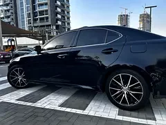 Lexus IS-Series