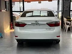 Lexus ES-Series
