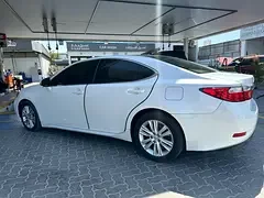 Lexus ES-Series