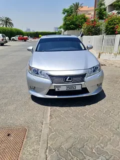 Lexus ES-Series
