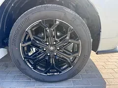 Infiniti QX80