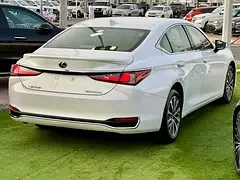 Lexus ES-Series