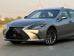 Lexus ES-Series