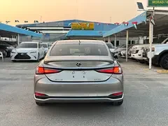 Lexus ES-Series