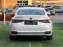 Lexus ES-Series