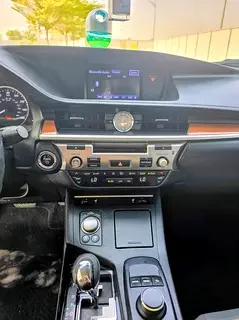 Lexus ES-Series