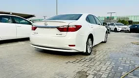 Lexus ES-Series