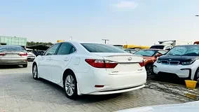 Lexus ES-Series