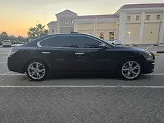 Nissan Maxima