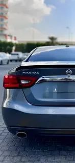 Nissan Maxima