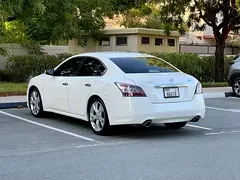 Nissan Maxima