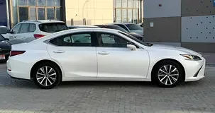 Lexus ES-Series