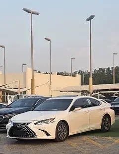 Lexus ES-Series