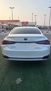 Lexus ES-Series