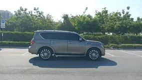 Infiniti QX80
