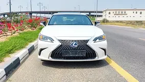 Lexus ES-Series