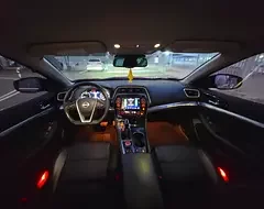 Nissan Maxima