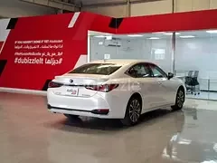 Lexus ES-Series