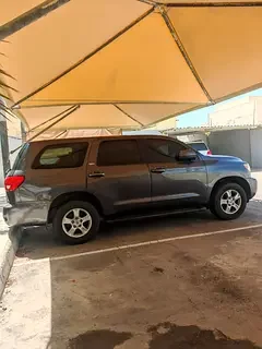 Toyota Sequoia