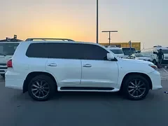 Lexus LX-Series