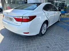 Lexus ES-Series