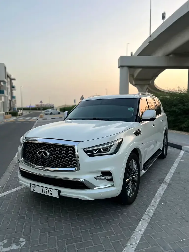 Infiniti QX80