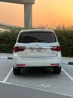 Infiniti QX80