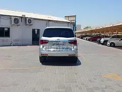 Infiniti QX80