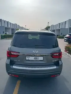 Infiniti QX80