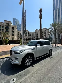 Infiniti QX80
