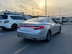 Hyundai Azera