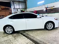 Lexus ES-Series