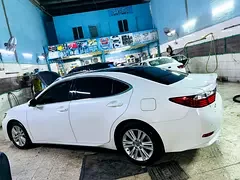 Lexus ES-Series