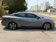 Nissan Maxima