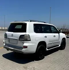 Lexus LX-Series