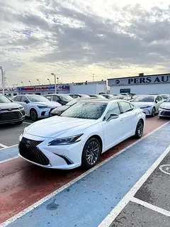 Lexus ES-Series