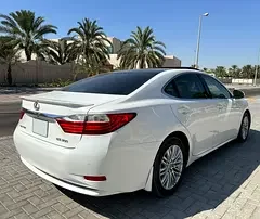 Lexus ES-Series