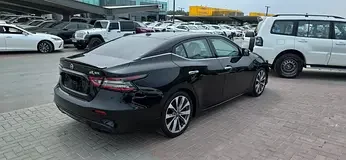 Nissan Maxima