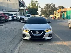 Nissan Maxima