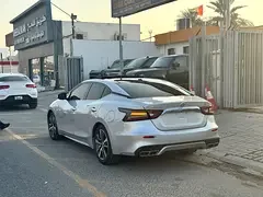Nissan Maxima
