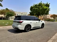 Infiniti QX80